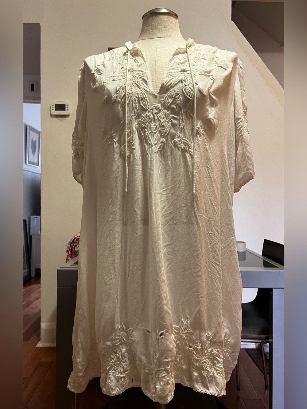 Wilfred Cream Embroidered V-Neck Dress /Tunic